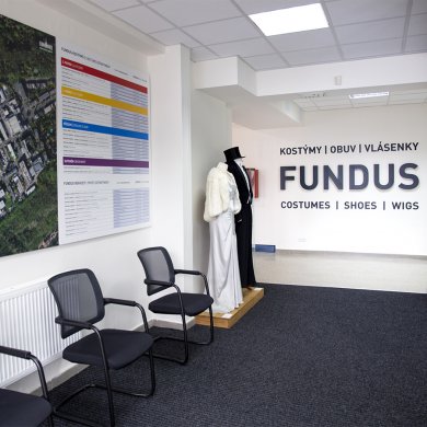NOVÉ OBCHODNÍ ODDĚLENÍ FUNDUSU KOSTÝMŮ